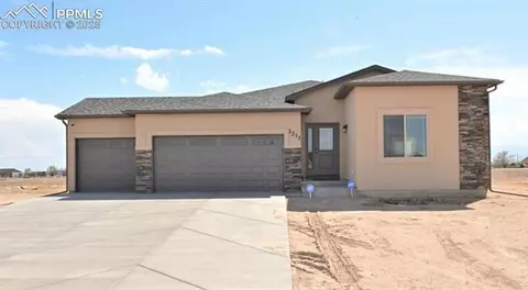 1213 E Tidy Dr, Pueblo, CO 81007