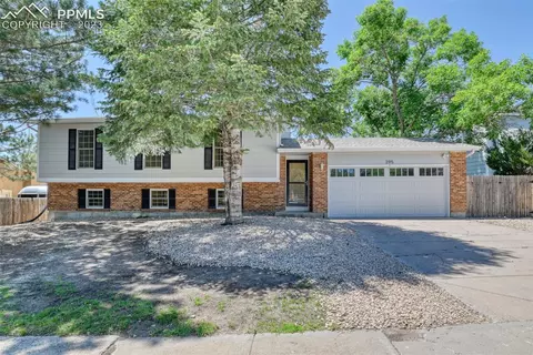 395 Winter Park Ln, Colorado Springs, CO 80919