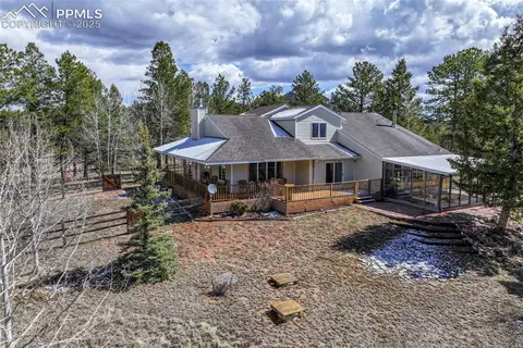 432 Vagabond Creek Dr, Lake George, CO 80827