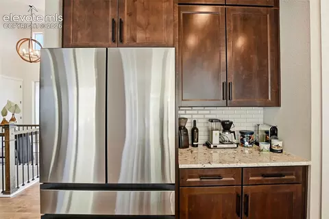 Kitchen - 5366 Mesa Top Dr, Monument, CO 80132 photo 4 of 5
