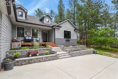 929 Tenderfoot Dr, Larkspur, CO 80118