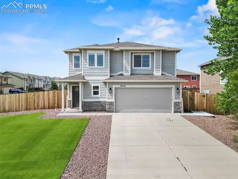 9514 Ghost Flower Ln, Colorado Springs, CO 80925