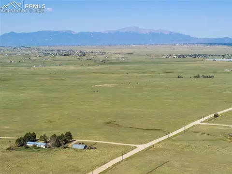 13754 N Log Rd, Peyton, CO 80831 photo 1