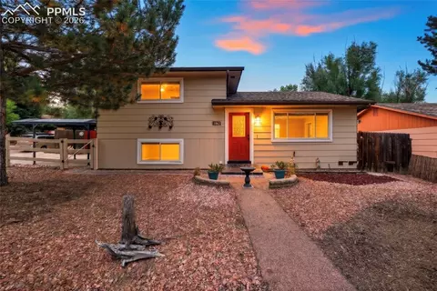 1065 N 19th St, Colorado Springs, CO 80904