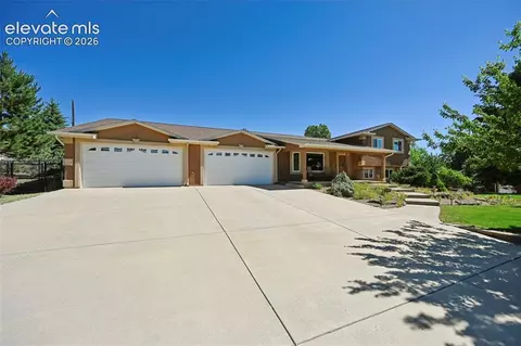 4920 Rocking R Dr, Colorado Springs, CO 80915