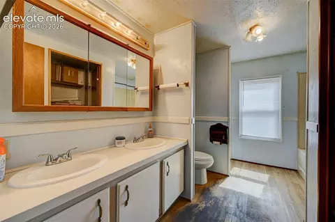 Bath - 14855 E Highway 24, Peyton, CO 80831 photo 2 of 3