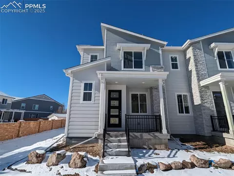 7467 Fountain Grass Grv, Colorado Springs, CO 80915