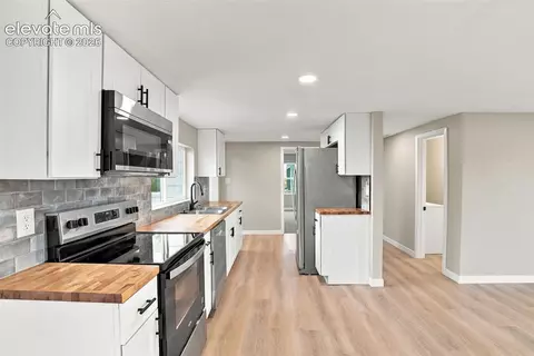 Kitchen - 10672 Boone Rd, Yoder, CO 80864 photo 3 of 6