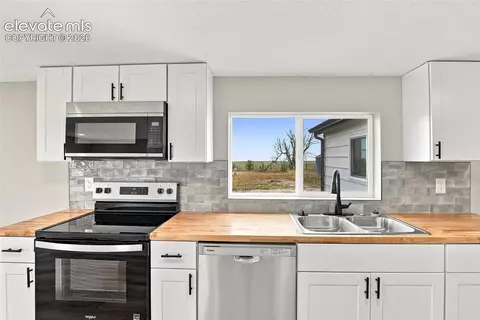Kitchen - 10672 Boone Rd, Yoder, CO 80864 photo 1 of 6