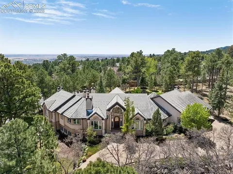 668 Silver Oak Grv, Colorado Springs, CO 80906