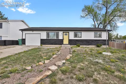 3515 Darkwood Pl, Colorado Springs, CO 80910