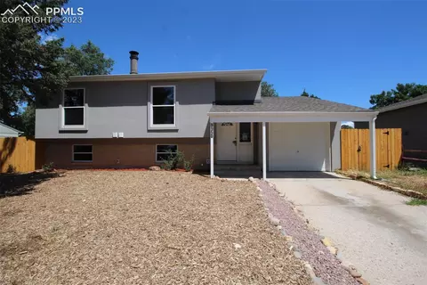 3950 Lardner Ln, Colorado Springs, CO 80916