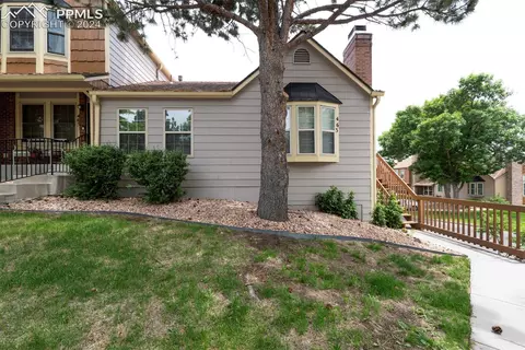 463 Rolling Hills Dr, Colorado Springs, CO 80919