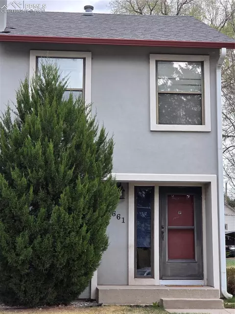661 Shooks Ln, Colorado Springs, CO 80903