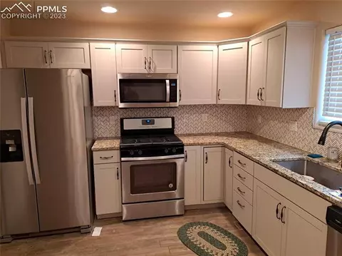 6566 Watusi Rd, Peyton, CO 80831 photo 2