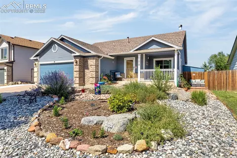 1518 S Canoe Creek Dr, Colorado Springs, CO 80906