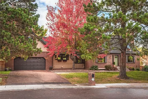 3810 Roxbury Ct, Colorado Springs, CO 80906
