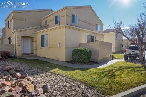 4145 Outlook Blvd #J, Pueblo, CO 81008