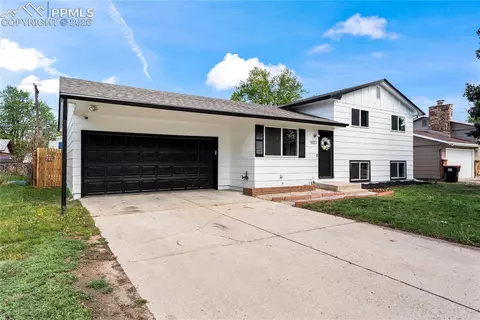 1023 Fosdick Dr, Colorado Springs, CO 80909