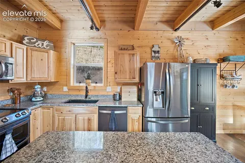 Kitchen - 213 Willow Rd, Divide, CO 80814 photo 2 of 5