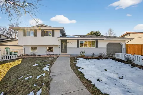 1926 Montezuma Dr, Colorado Springs, CO 80910