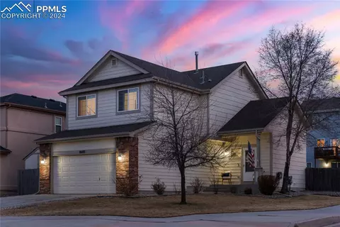 8402 Meadowcrest Dr, Fountain, CO 80817