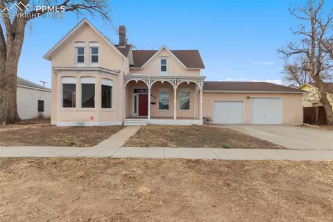 609 E 5th St, Pueblo, CO 81001