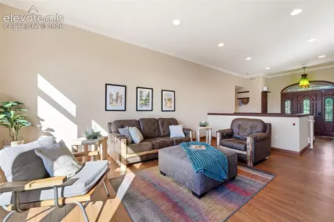 Living - 1509 County Road 25, Divide, CO 80814 photo 2 of 7