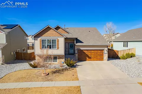 6853 Red Cardinal Loop, Colorado Springs, CO 80908
