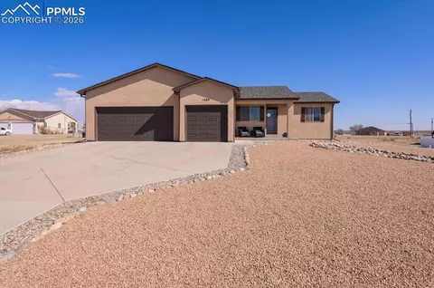 1485 E Ithaca Dr, Pueblo, CO 81007