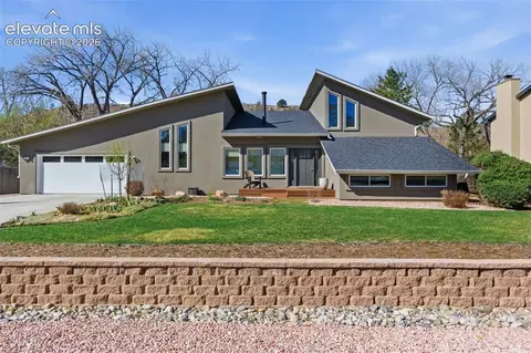 41 El Dorado Ln, Colorado Springs, CO 80919