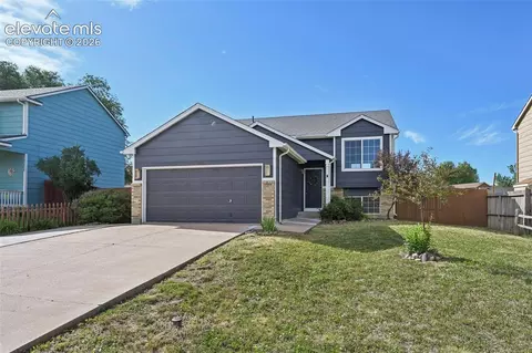 858 Marshall Dr, Fountain, CO 80817