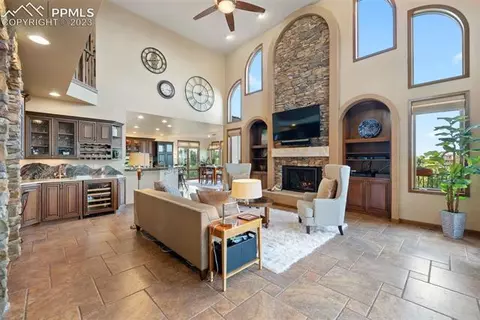 2245 Oak Hills Dr, Colorado Springs, CO 80919