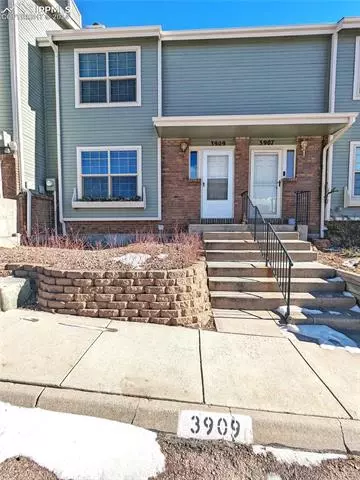 3909 Smoke Tree Dr, Colorado Springs, CO 80920