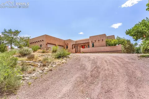 801 S Greenway Ave, Pueblo, CO 81007