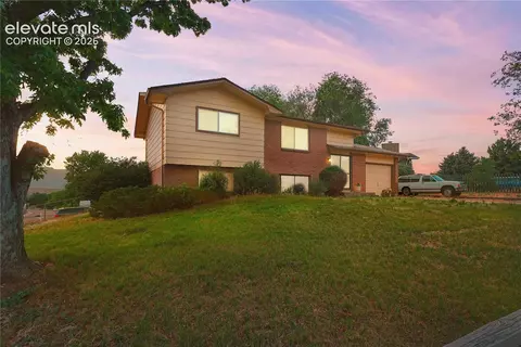 926 Cardinal St, Colorado Springs, CO 80911