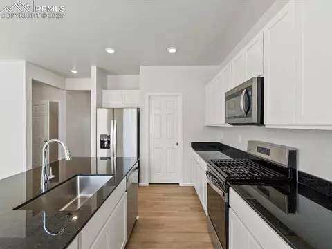 10208 Hartwood Dr, Peyton, CO 80831 photo 8