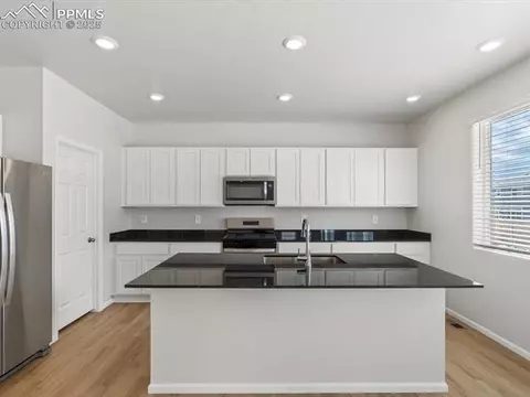10208 Hartwood Dr, Peyton, CO 80831 photo 5