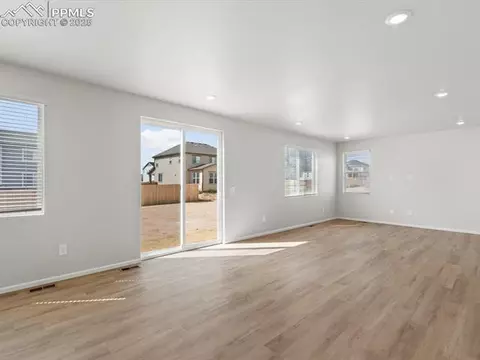 10208 Hartwood Dr, Peyton, CO 80831 photo 3
