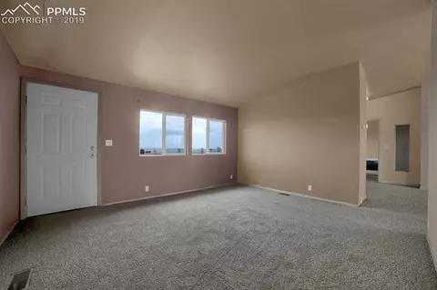 11706 Elbert Rd, Peyton, CO 80831 photo 3