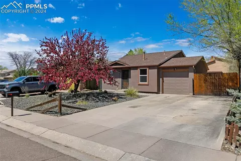 3117 S Moonbeam Cir, Colorado Springs, CO 80916