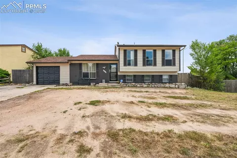2785 Clarendon Dr, Colorado Springs, CO 80916