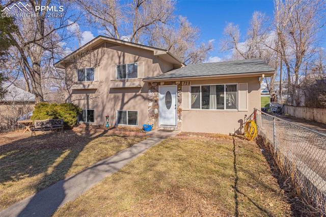 728 E Cucharras St, Colorado Springs, CO 80903
