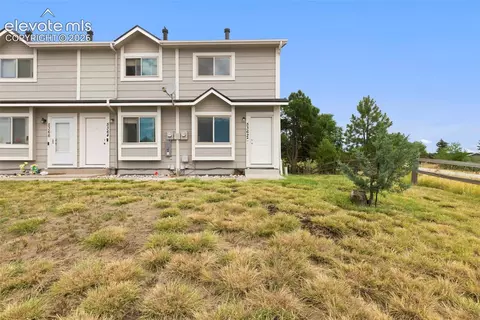 5362 Solar Ridge Dr, Colorado Springs, CO 80917
