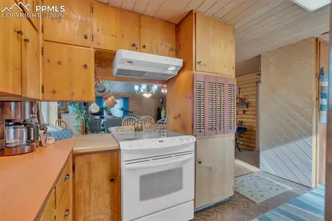 Kitchen - 847 Timber Ridge Rd, Divide, CO 80814 photo 1 of 2