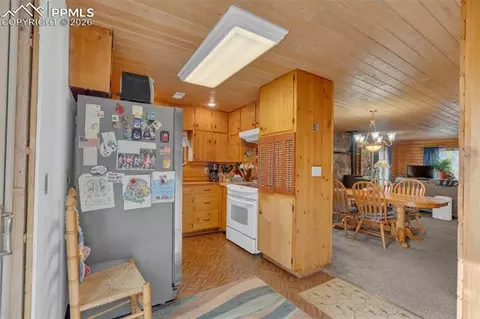 Entry Way - 847 Timber Ridge Rd, Divide, CO 80814 photo 2 of 2