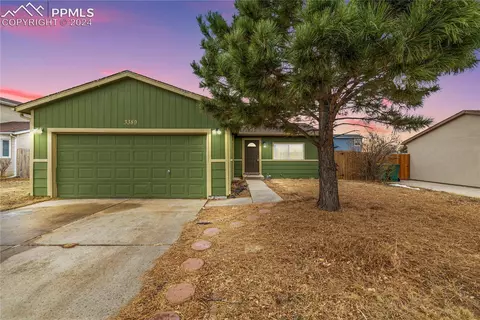 3389 Foxridge Dr, Colorado Springs, CO 80916