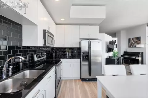 1700 Bassett St #1822, Denver, CO 80202