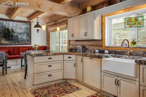 9935 Mountain Rd, Cascade, CO 80809 photo 12