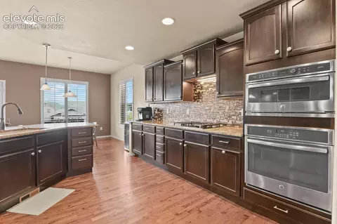 10762 Forest Creek Dr, Colorado Springs, CO 80908